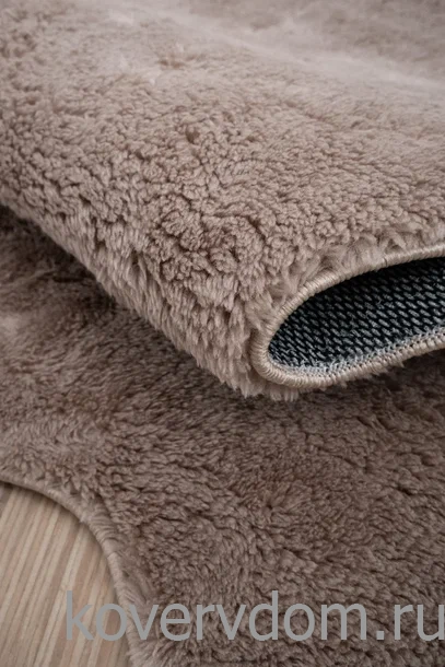 Ковер из искусственного меха Chic 1000A BROWN_3000 шкура