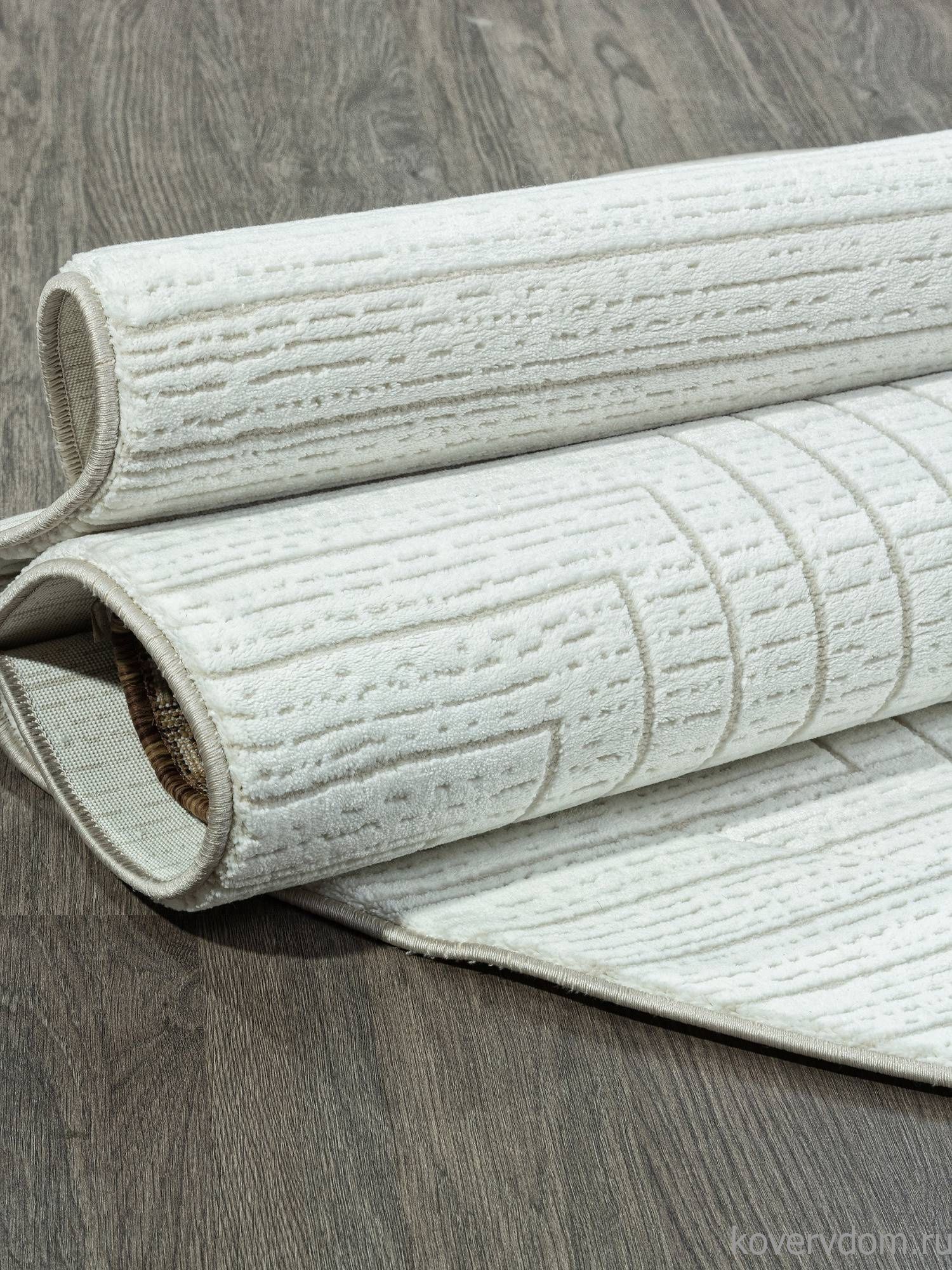 Ковер SIROCCO E256AC WHITE / BEIGE Овал Ковер SIROCCO E256AC WHITE / BEIGE Овал