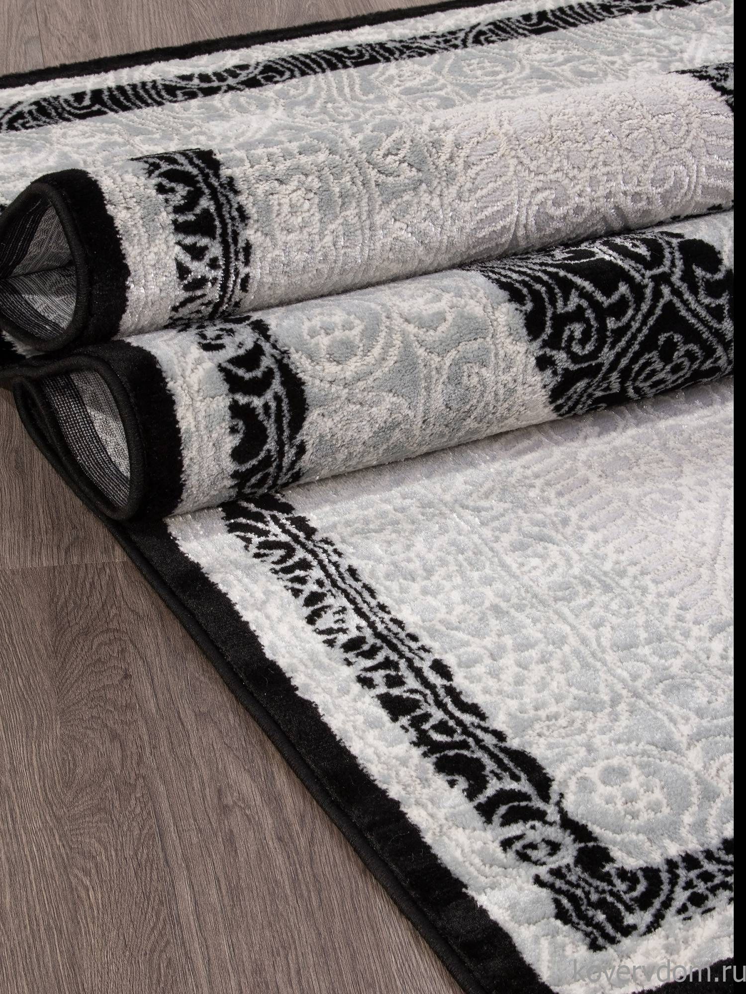 Ковер Valentino Y502A LIGHT GREY SHIRINK / BLACK